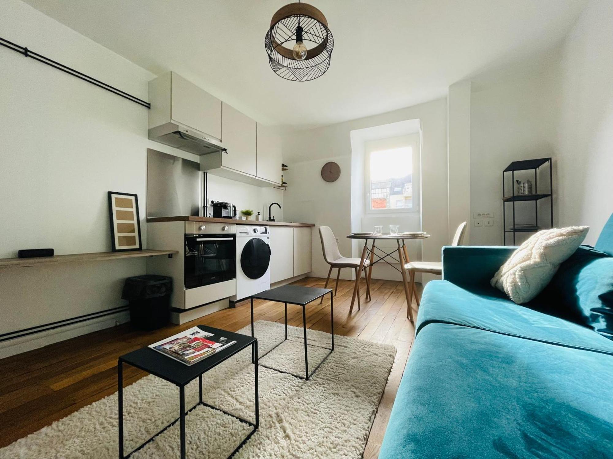 Charmant Appartement Au Coeur De Bourges Eksteriør bilde