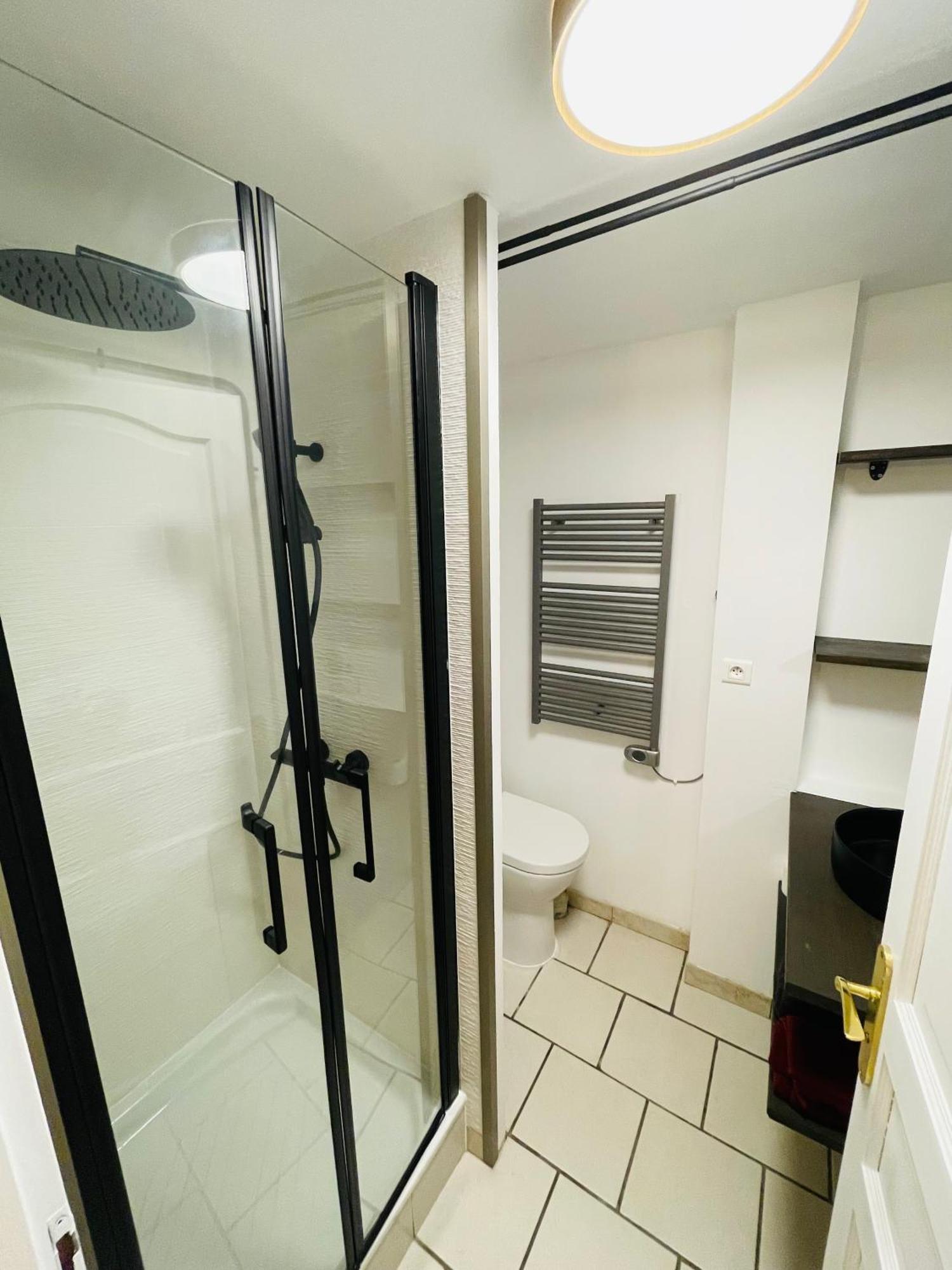Charmant Appartement Au Coeur De Bourges Eksteriør bilde