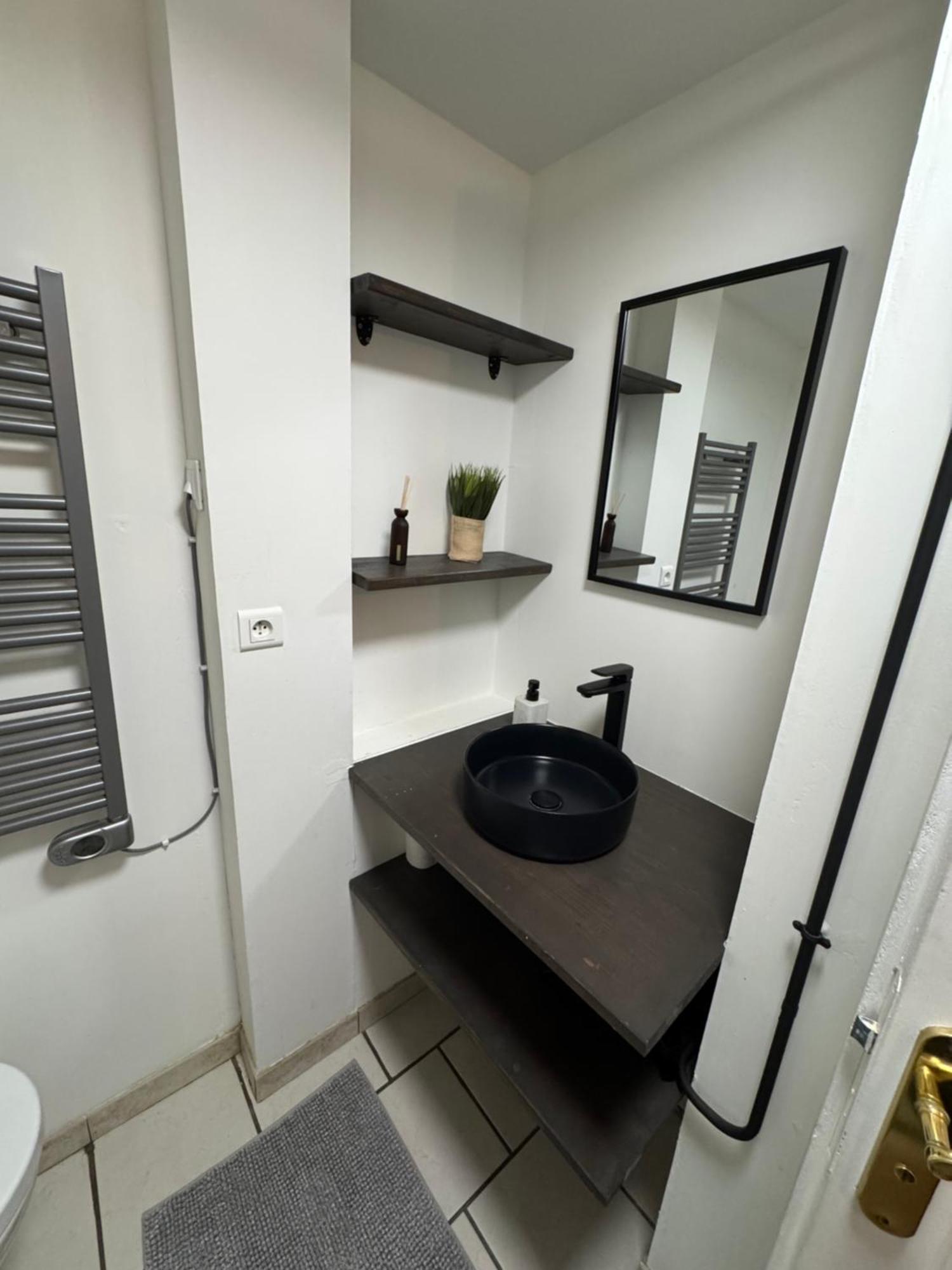 Charmant Appartement Au Coeur De Bourges Eksteriør bilde