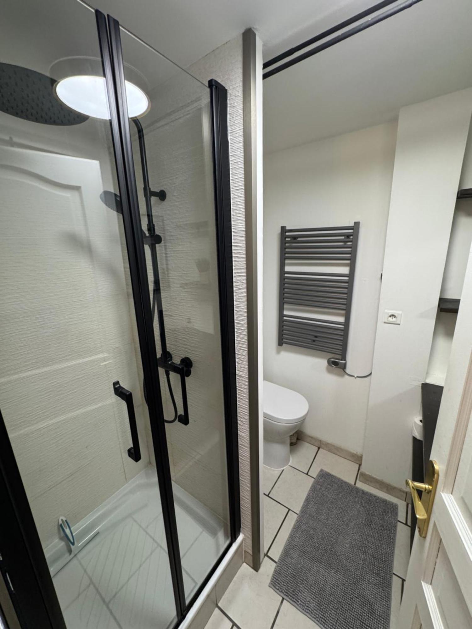 Charmant Appartement Au Coeur De Bourges Eksteriør bilde